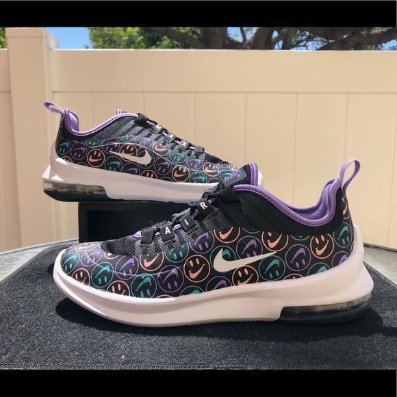 have a nike day women's clothing